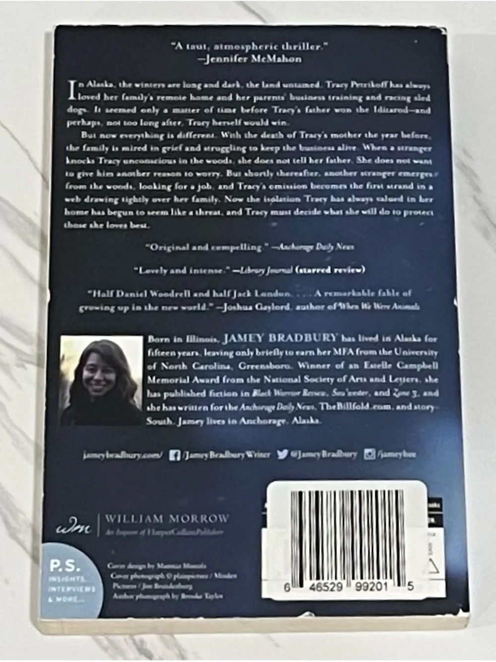 Harper Collins dimensions 320